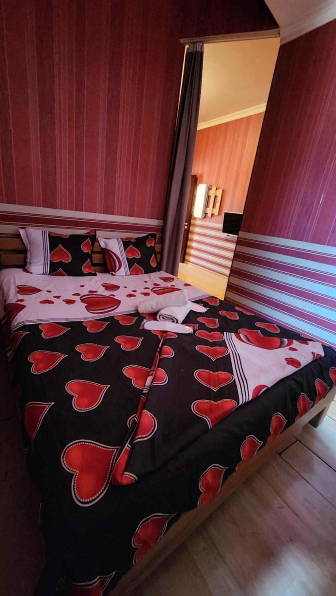 Hotel ,,Mega" Tbilisi Exteriér fotografie