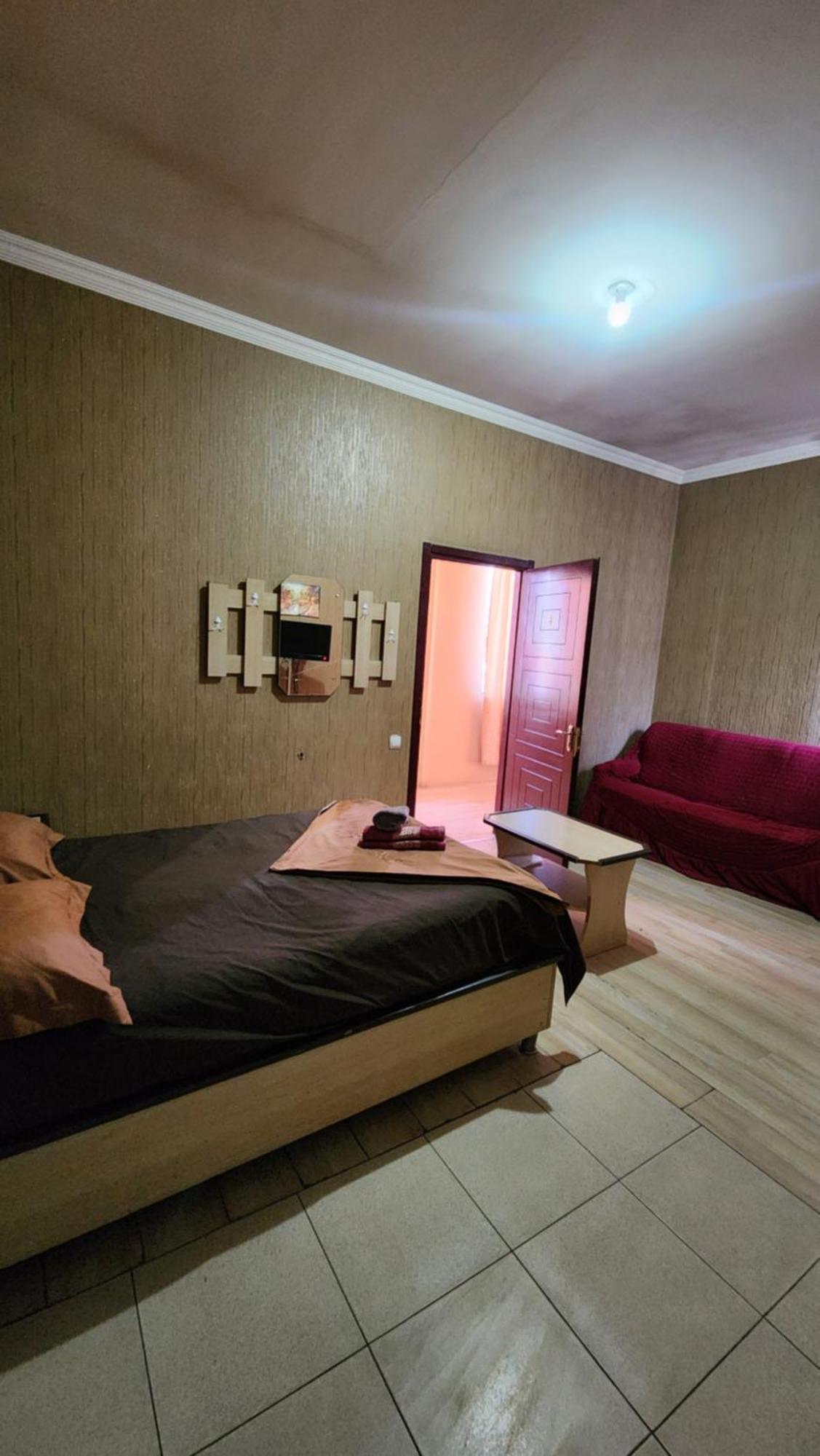 Hotel ,,Mega" Tbilisi Exteriér fotografie