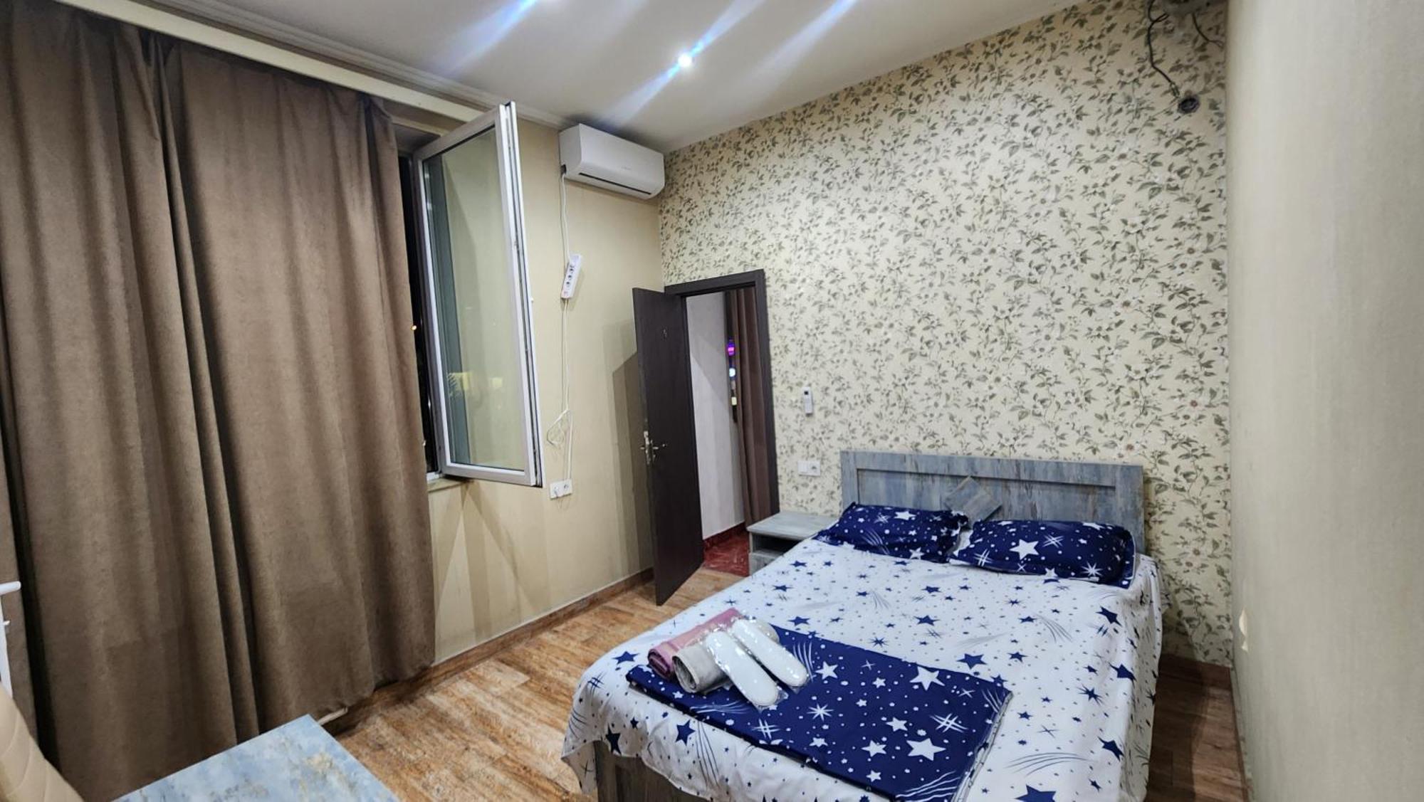 Hotel ,,Mega" Tbilisi Exteriér fotografie